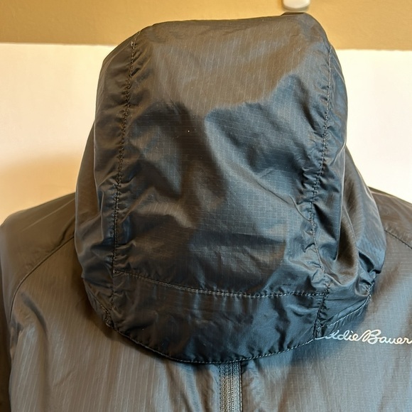 Eddie Bauer Dark Gray First Ascent Lightweight  Hooded Shell /  Jacket Women’s S - Picture 11 of 14